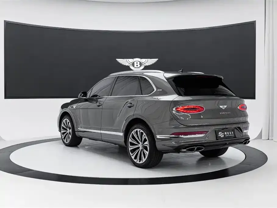 Bentley Bentayga 2022 из CN, фото 6