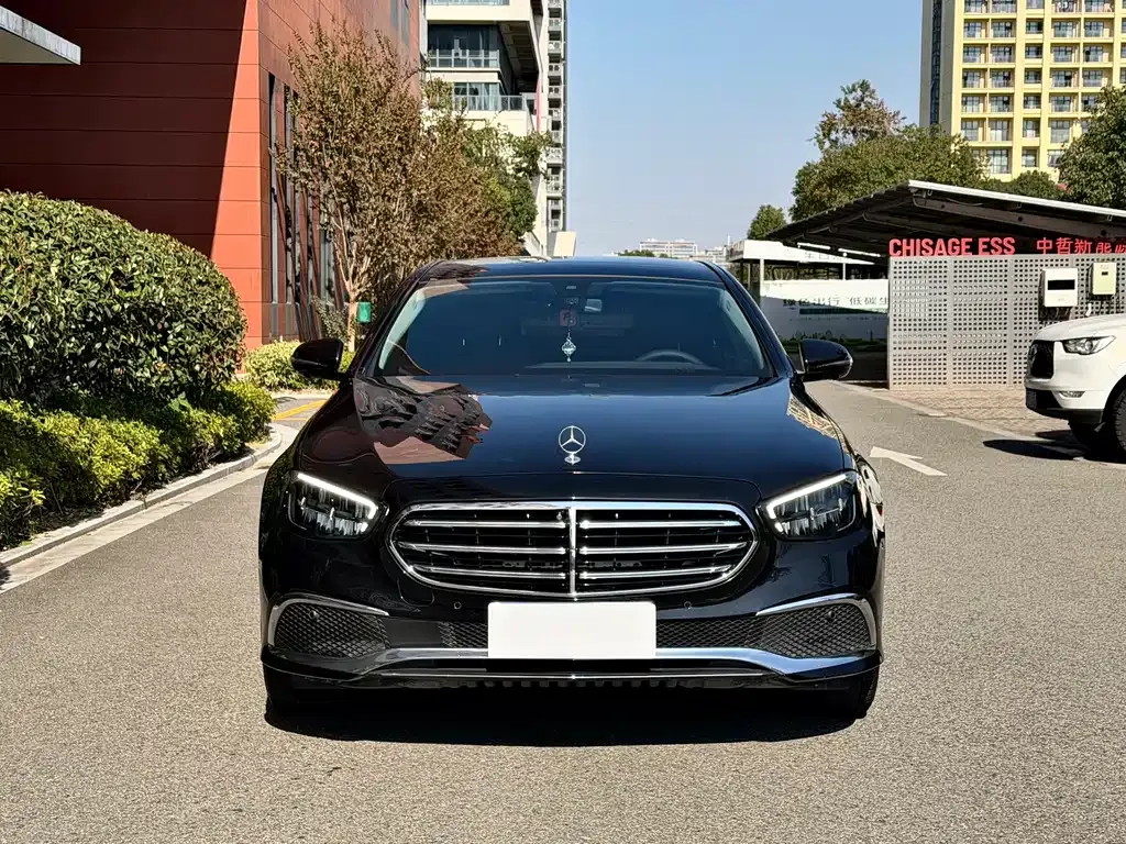 Mercedes-Benz E-Class 2022 из CN, фото 2