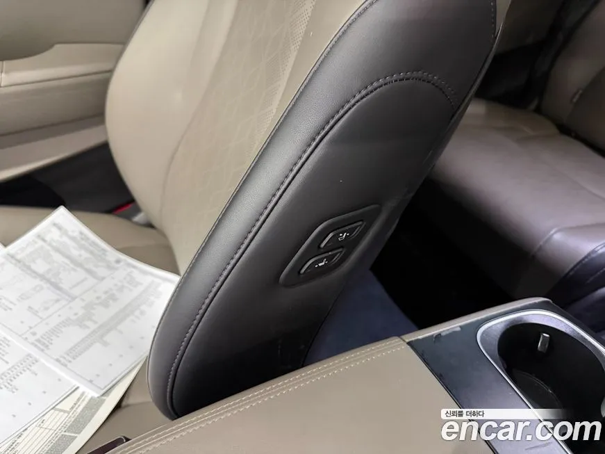 Kia Carnival — фото 10