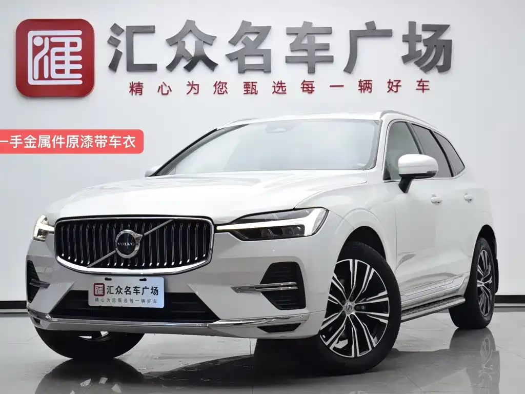 Volvo XC60 — фото 1
