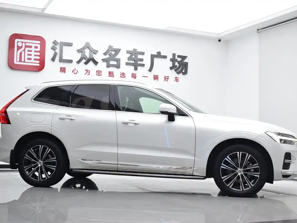 Volvo XC60 — фото 4