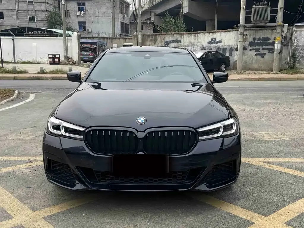 BMW 5 Series — фото 2