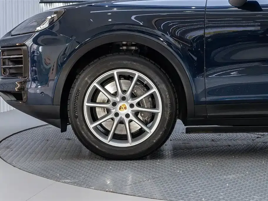 Porsche Cayenne — фото 10