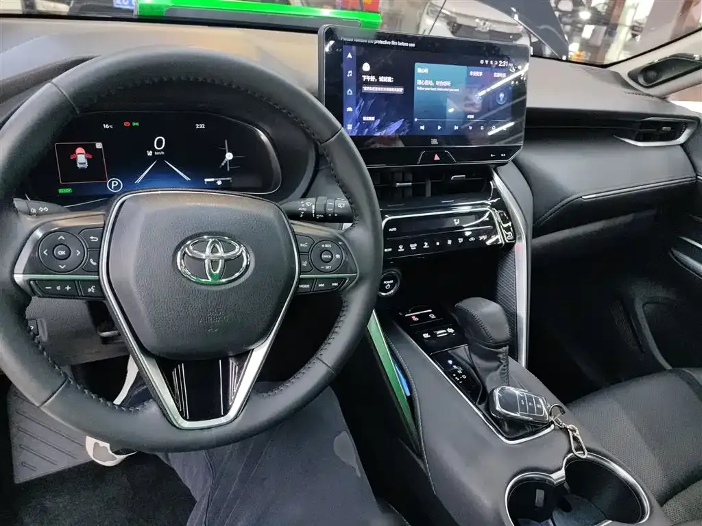 Toyota Venza 2023 из CN, фото 10