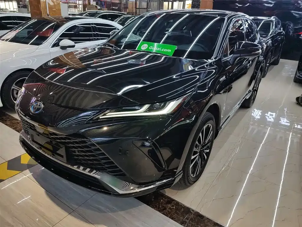 Toyota Venza 2023 из CN, фото 2