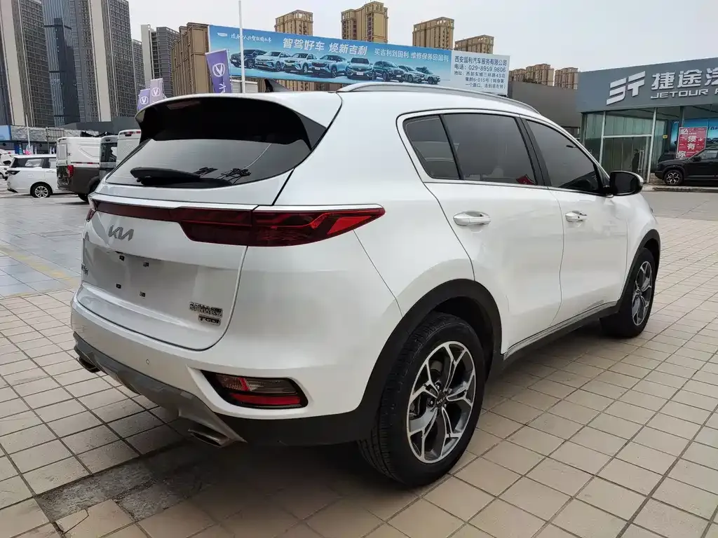 Kia KX5 2023 из CN, фото 10
