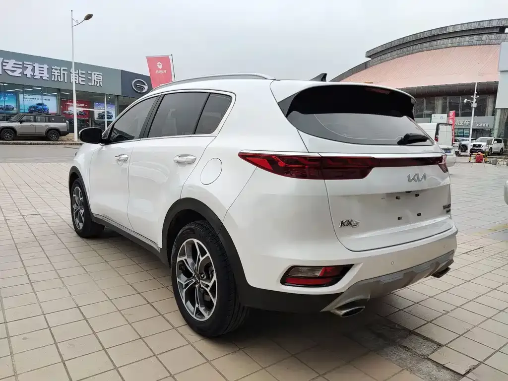 Kia KX5 2023 из CN, фото 9
