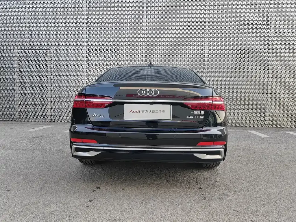 Audi A6L — фото 6