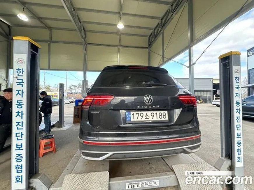Volkswagen Tiguan 2023 из KR, фото 2