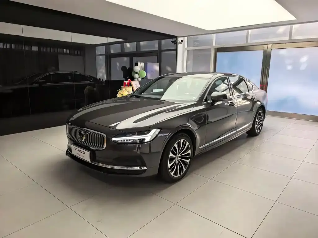 Volvo S90 2025 из CN, фото 1
