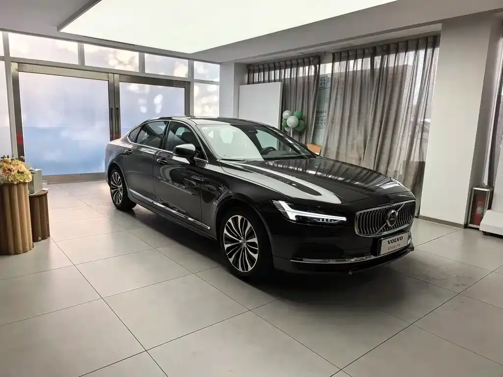 Volvo S90 2025 из CN, фото 3
