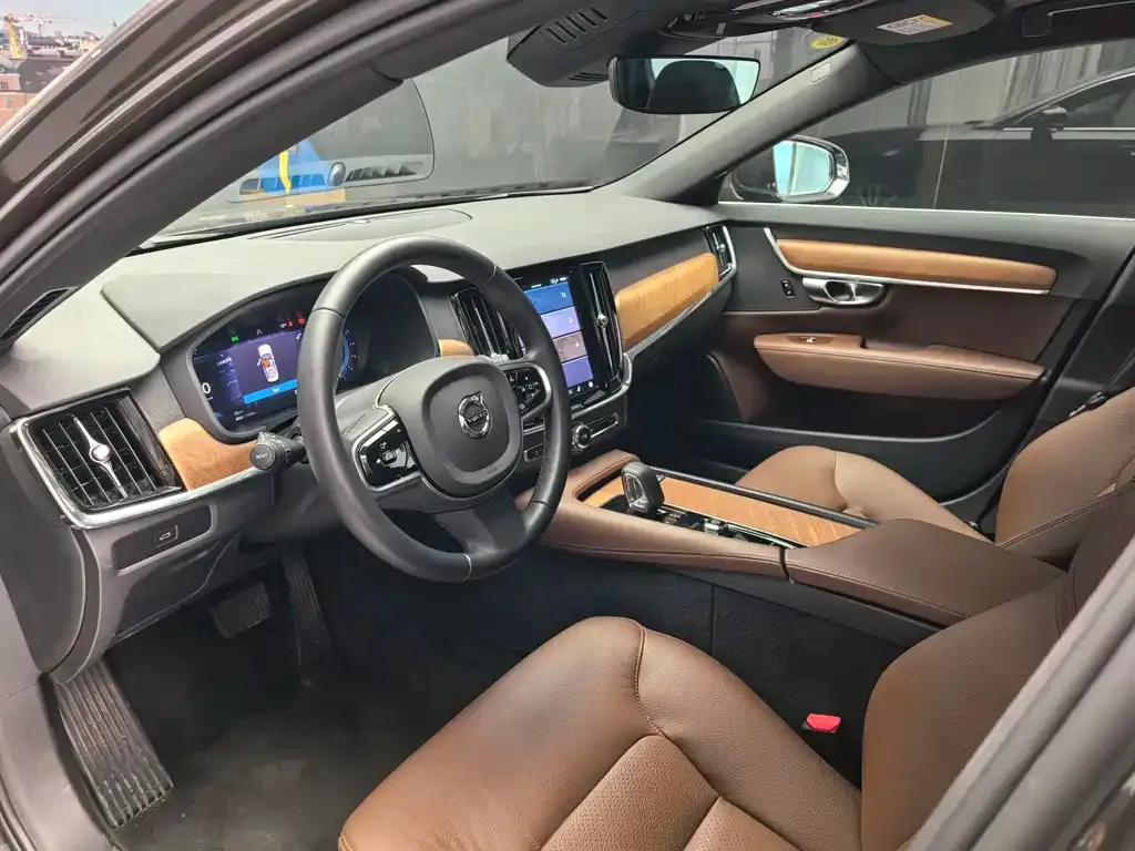 Volvo S90 2025 из CN, фото 5