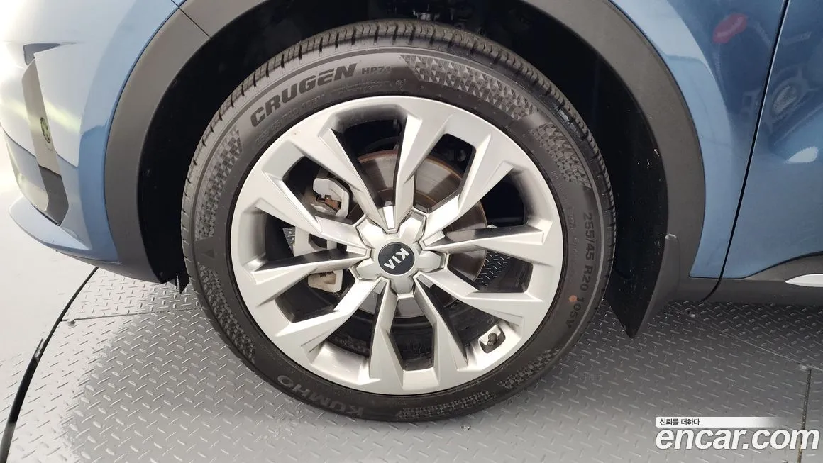 Kia Sorento — фото 5