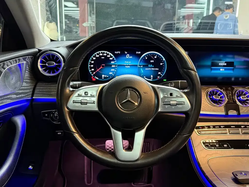 Mercedes-Benz CLS — фото 5