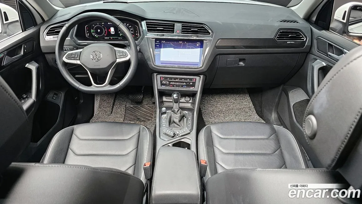 Volkswagen Tiguan — фото 7