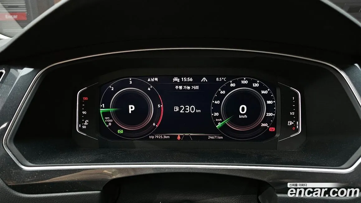 Volkswagen Tiguan — фото 8