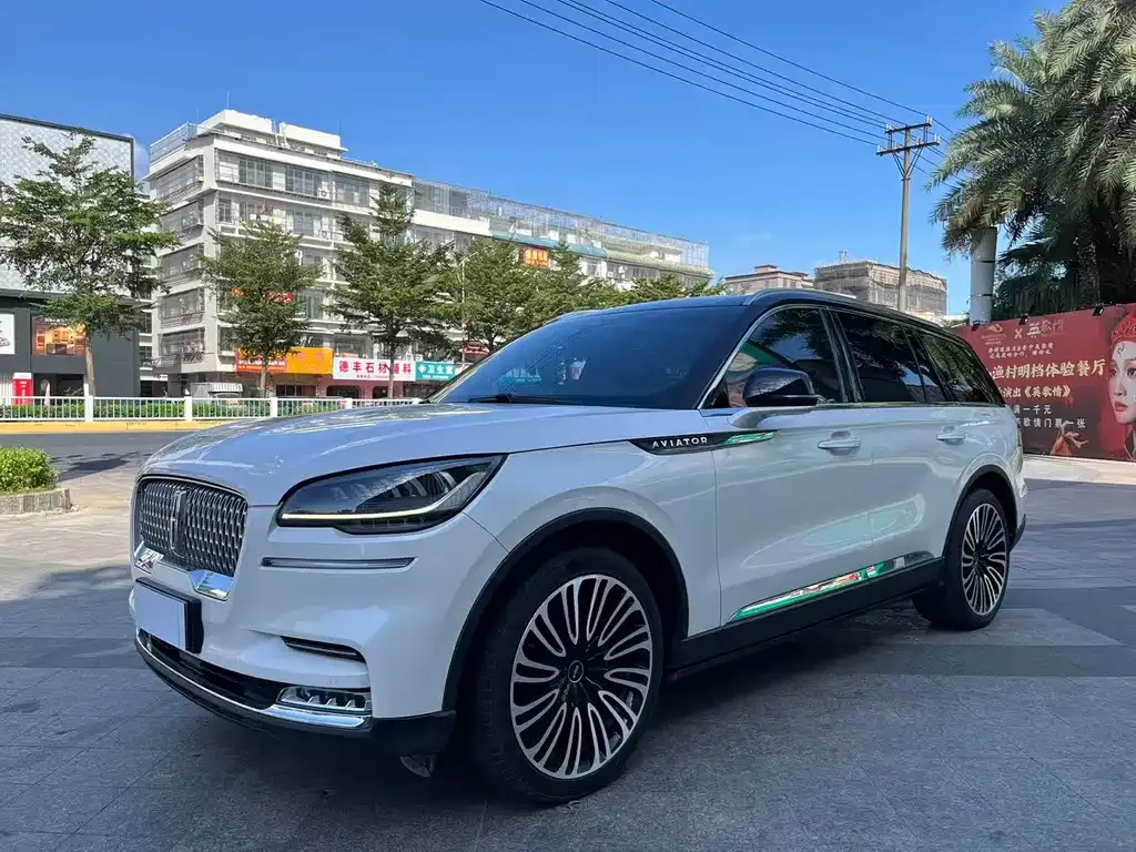 Lincoln Aviator 2021 из CN, фото 1