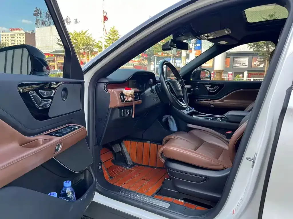 Lincoln Aviator 2021 из CN, фото 5