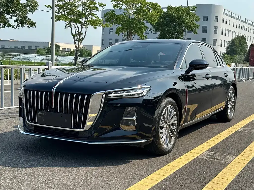 Hongqi H5 — фото 1