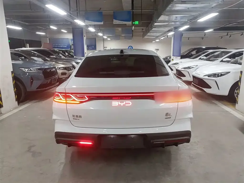BYD Qin L — фото 6