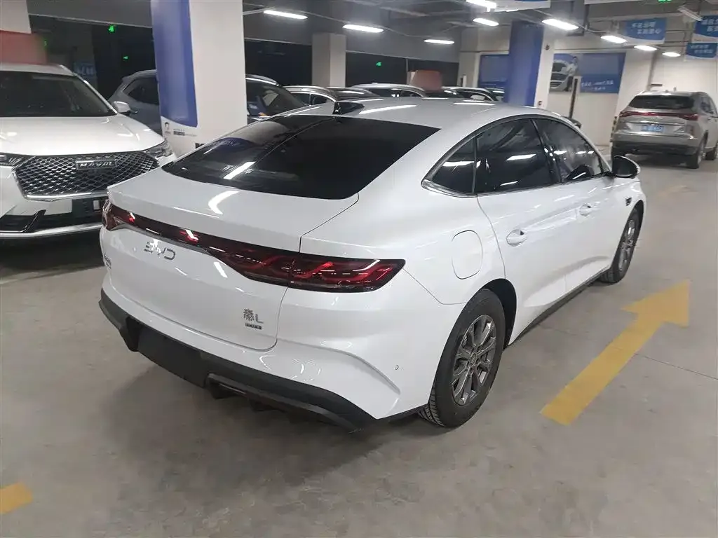 BYD Qin L — фото 7