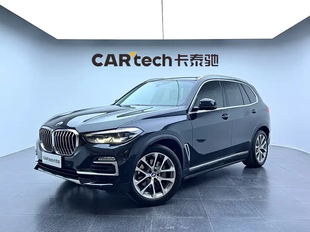 BMW X5 (Import) — фото 1