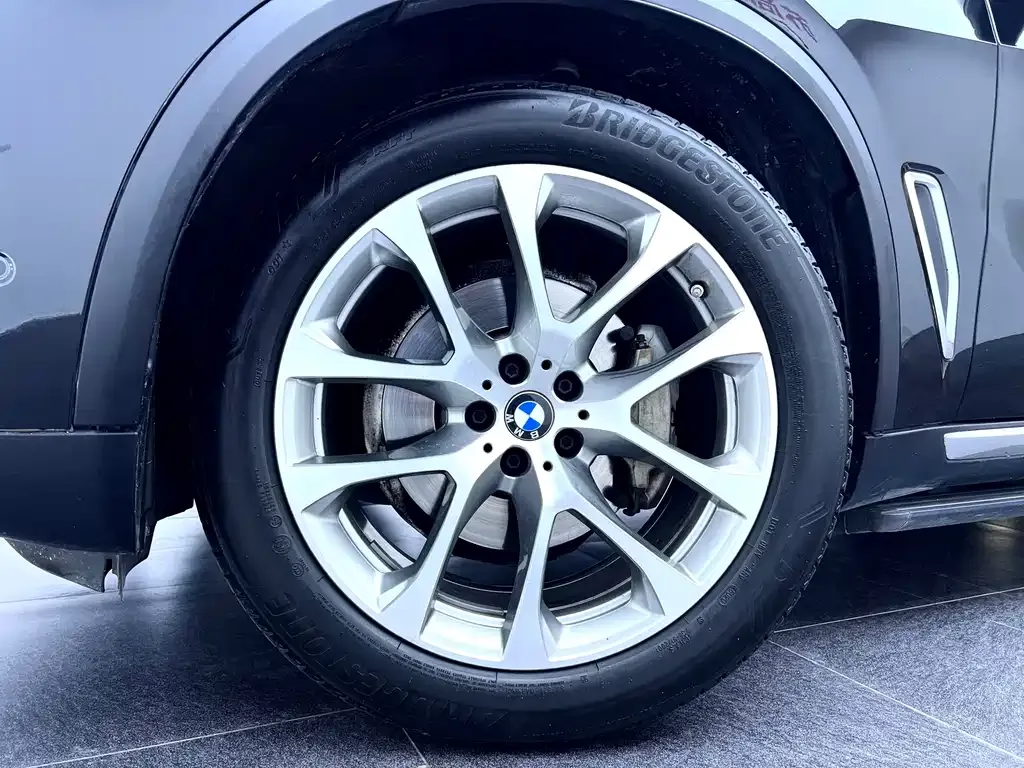 BMW X5 (Import) — фото 10