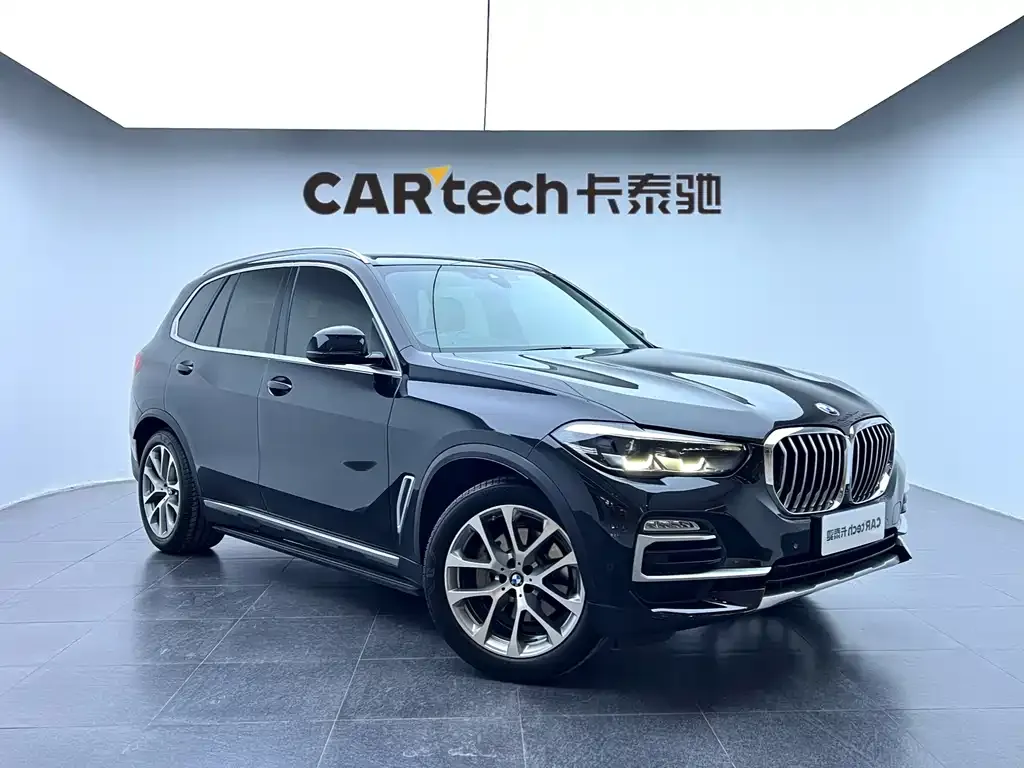 BMW X5 (Import) — фото 3