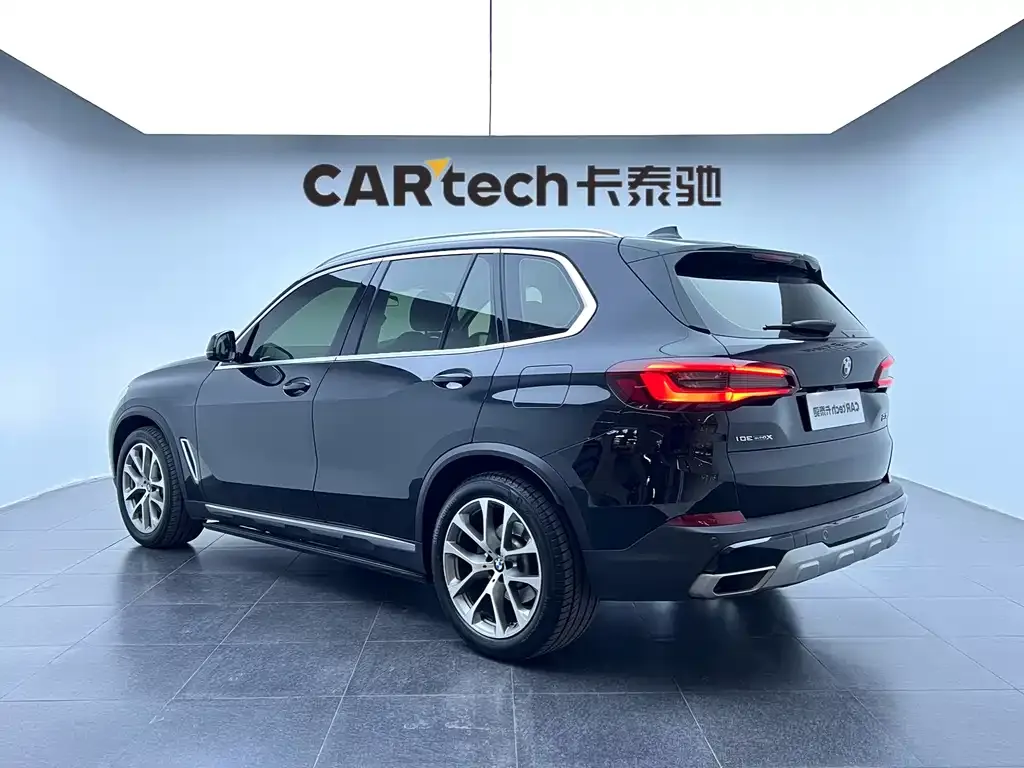BMW X5 (Import) — фото 7