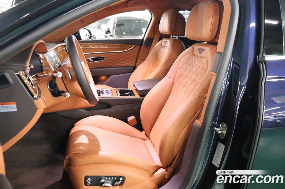 Bentley Flying Spur 2022 из KR, фото 7