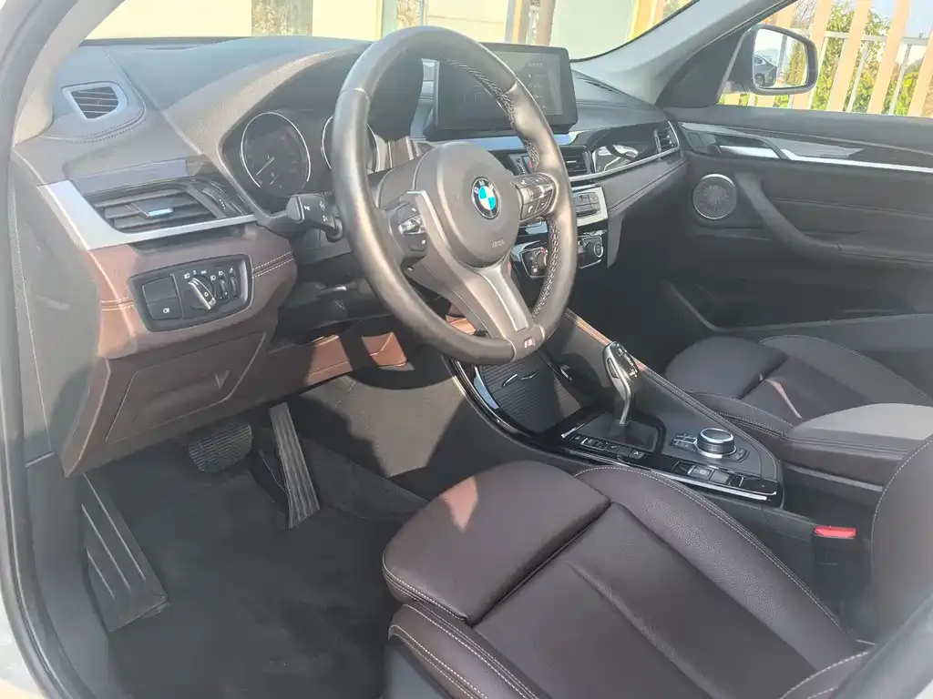 BMW X1 2021 из CN, фото 10