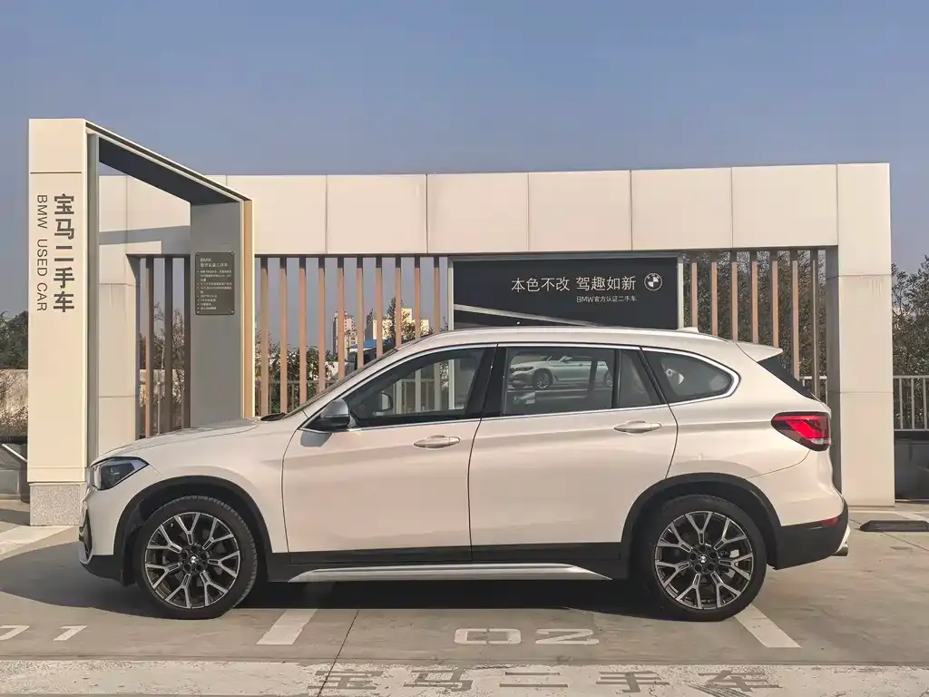 BMW X1 2021 из CN, фото 6