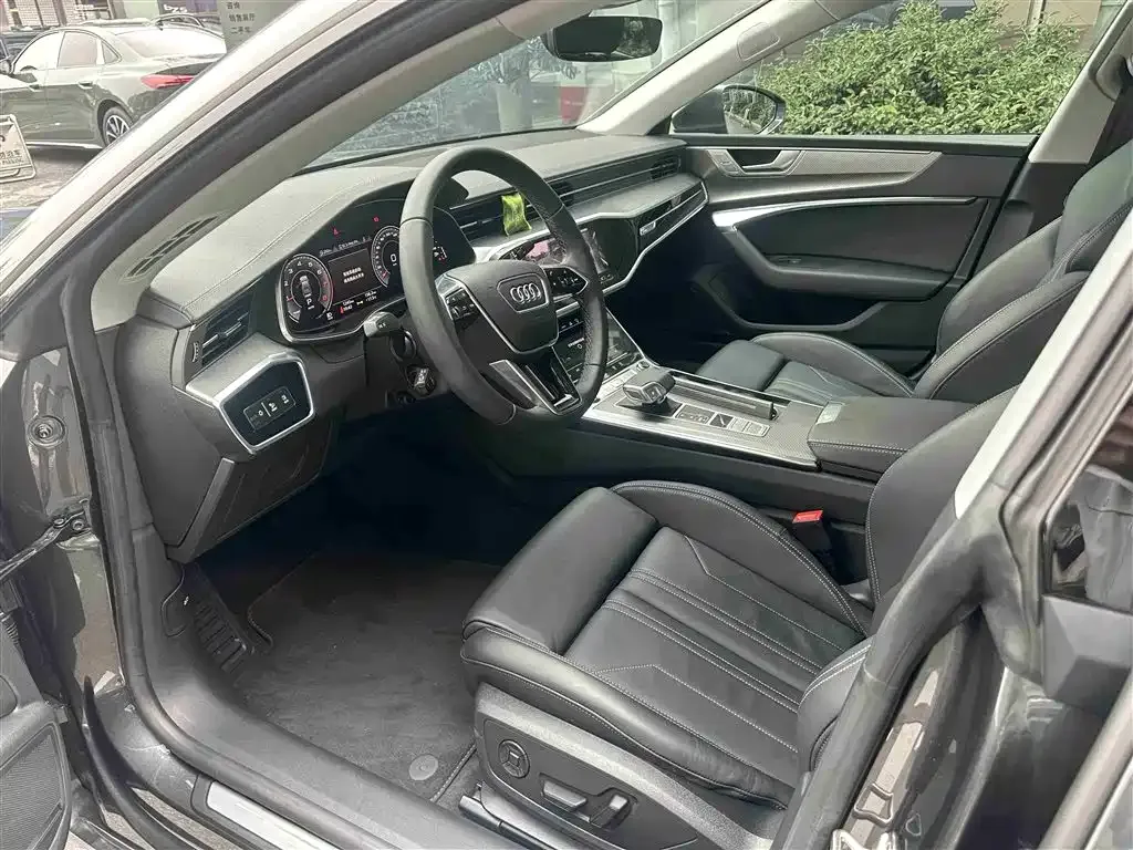 Audi A7 2024 из CN, фото 9