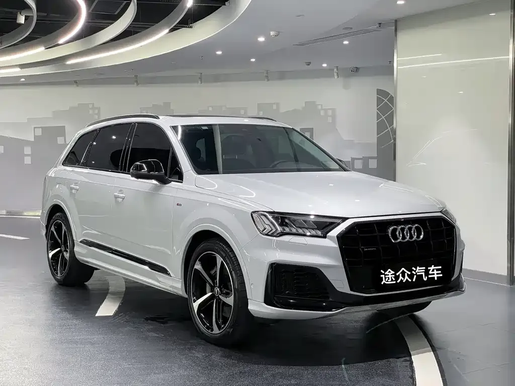 Audi Q7 — фото 3