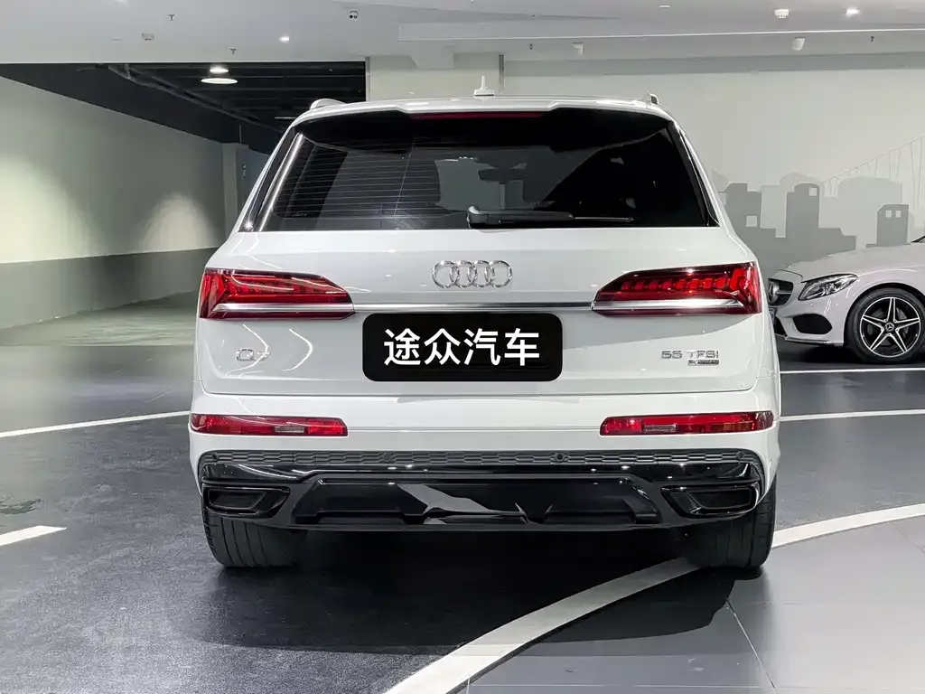 Audi Q7 — фото 5