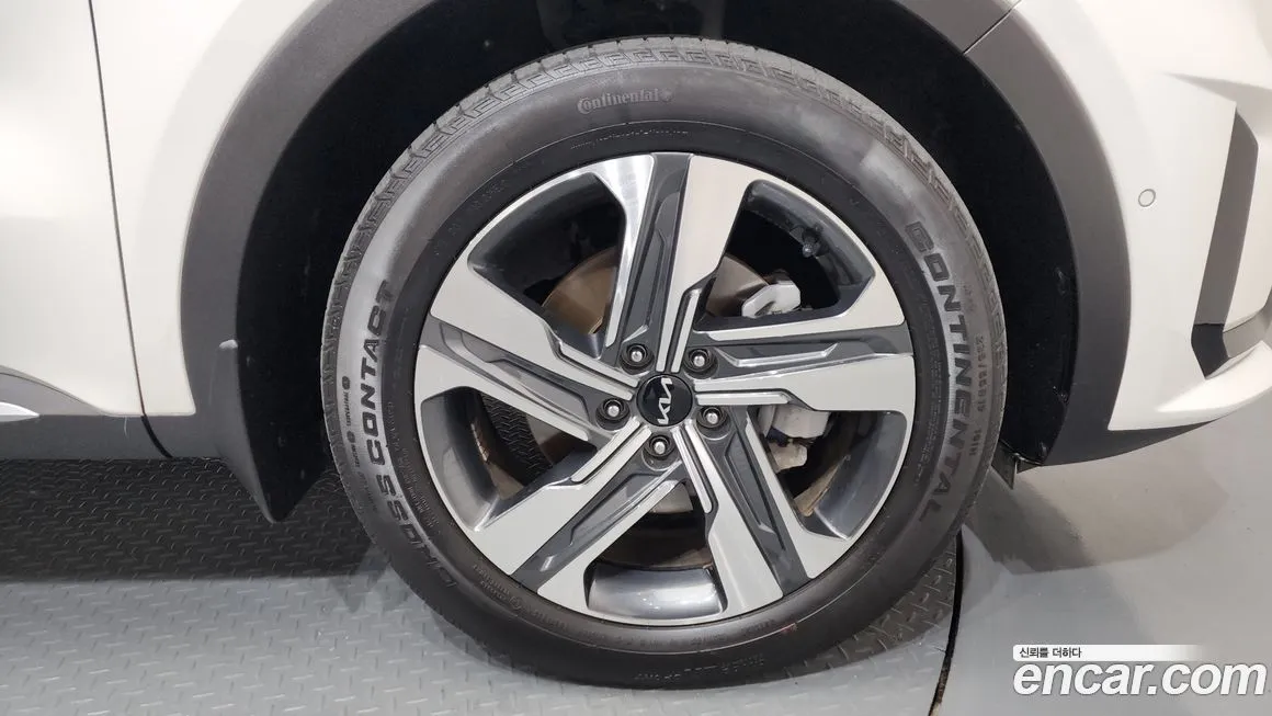 Kia Sorento — фото 5