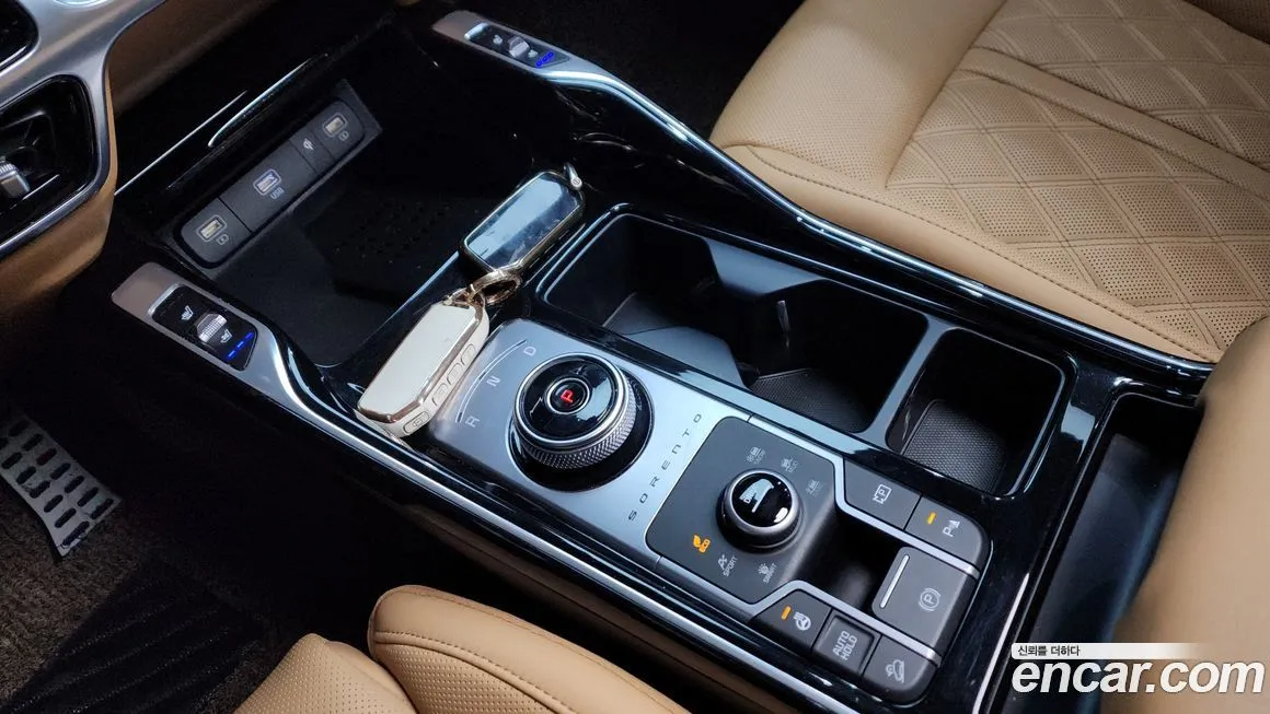 Kia Sorento — фото 9