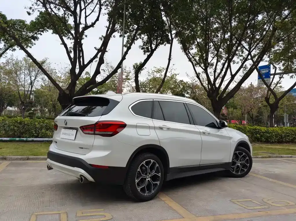 BMW X1 — фото 2