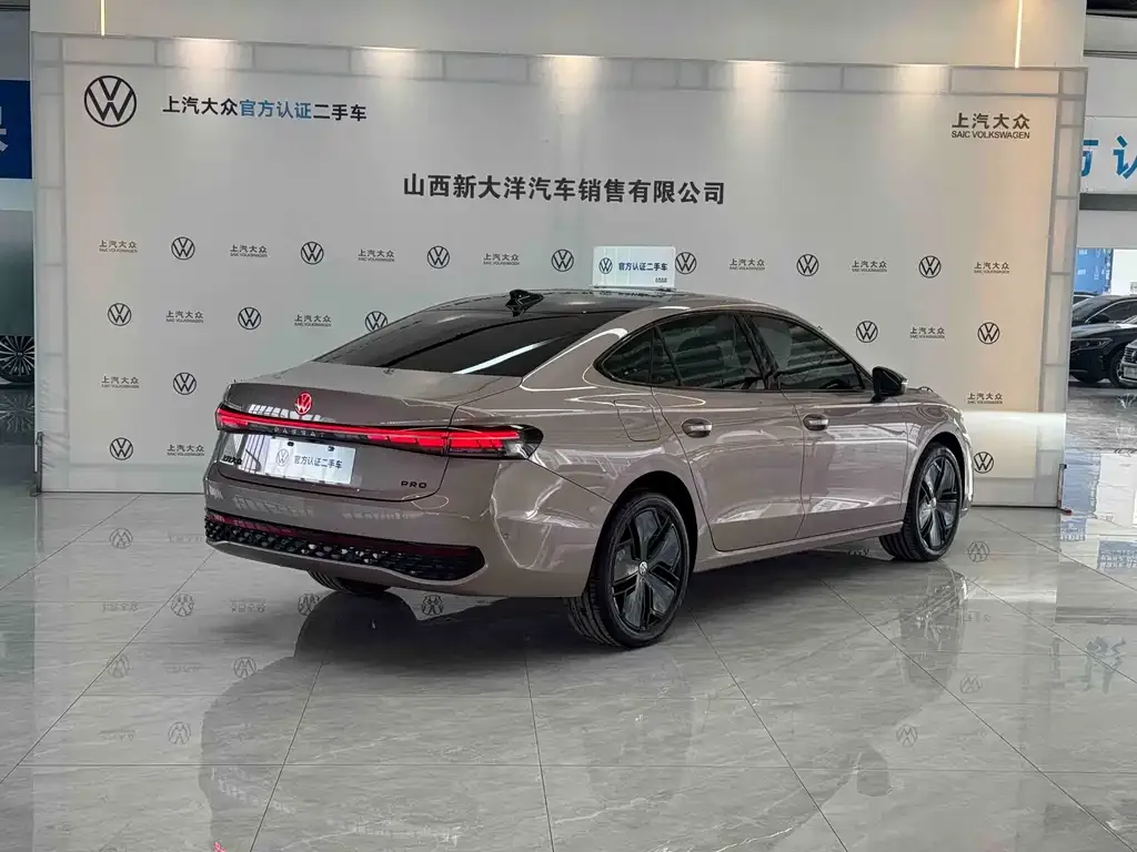 Volkswagen Passat — фото 2
