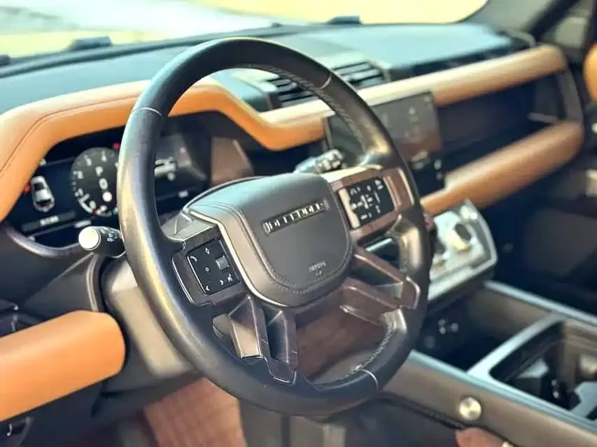 Land Rover Defender — фото 7