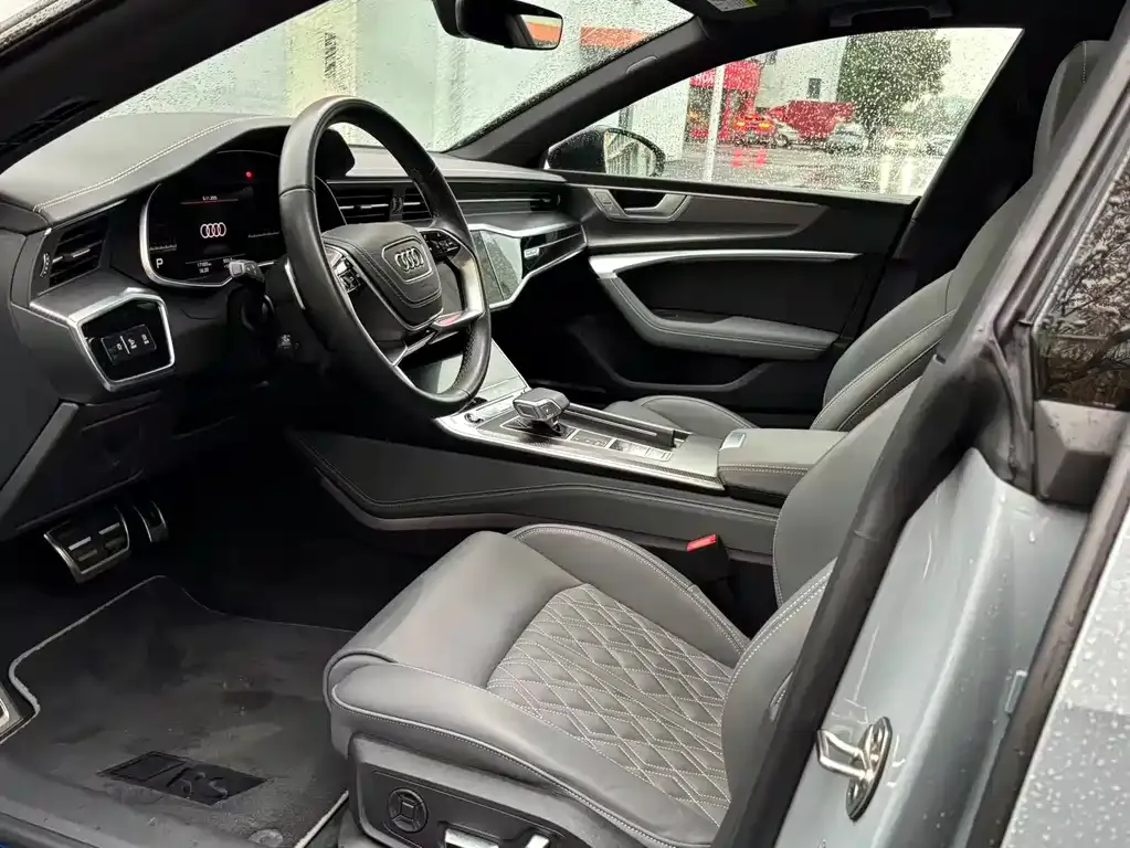 Audi A7L 2024 из CN, фото 8