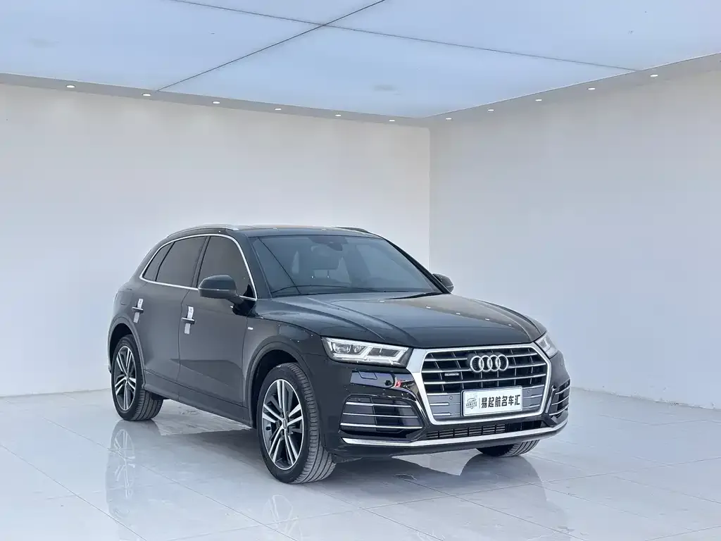 Audi Q5L 2021 из CN, фото 3