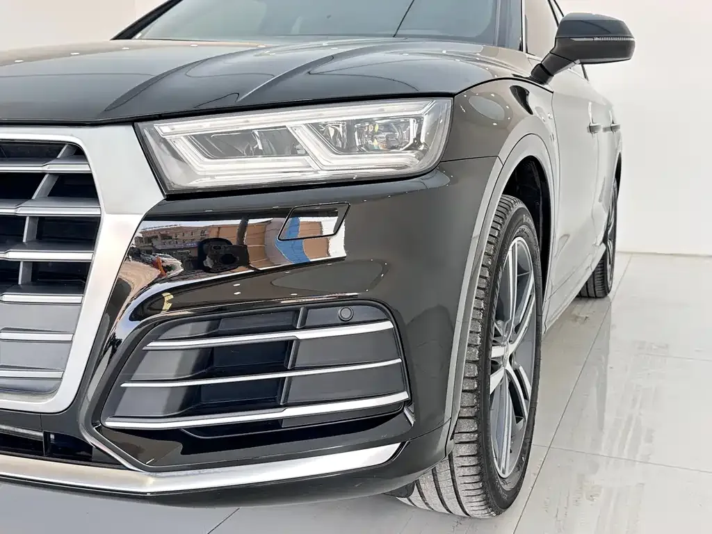 Audi Q5L 2021 из CN, фото 4