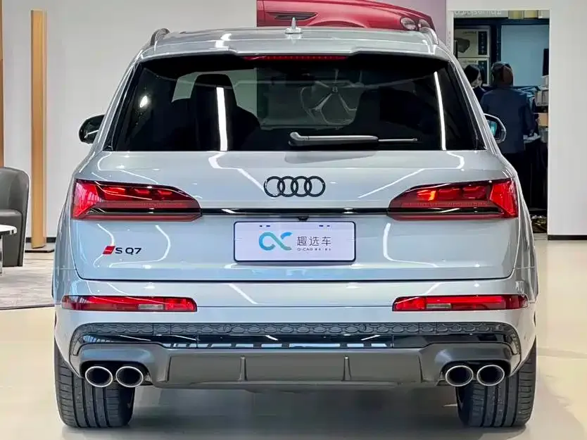 Audi SQ7 — фото 2