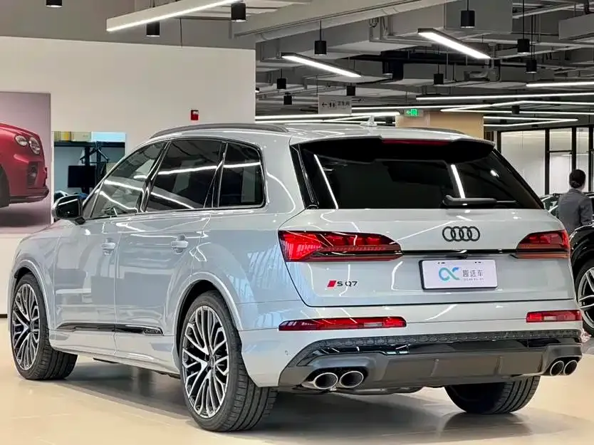 Audi SQ7 — фото 5