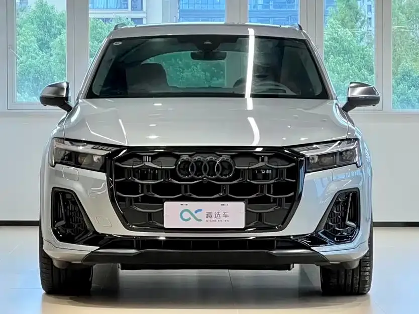 Audi SQ7 — фото 6