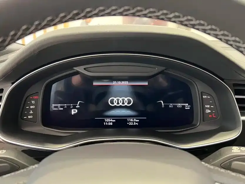 Audi SQ7 — фото 7