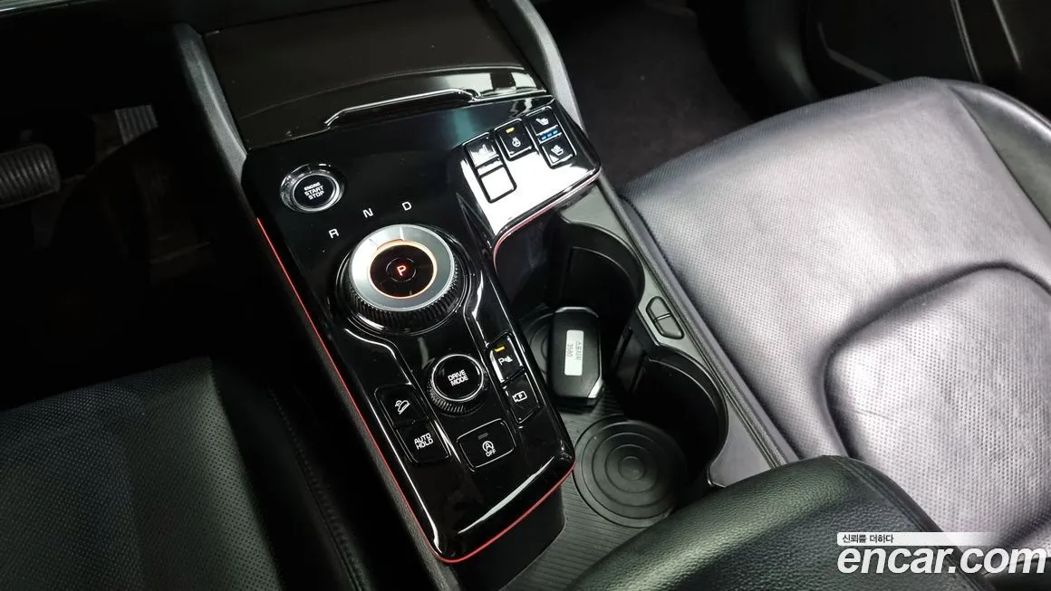 Kia Sportage — фото 9