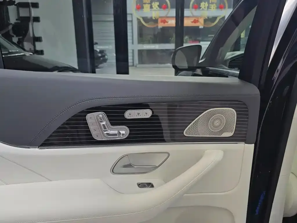 Mercedes-Benz GLS 2025 из CN, фото 10