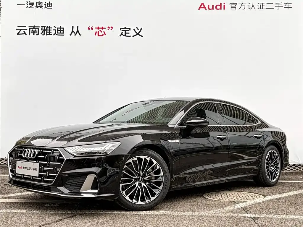 Audi A7L — фото 1